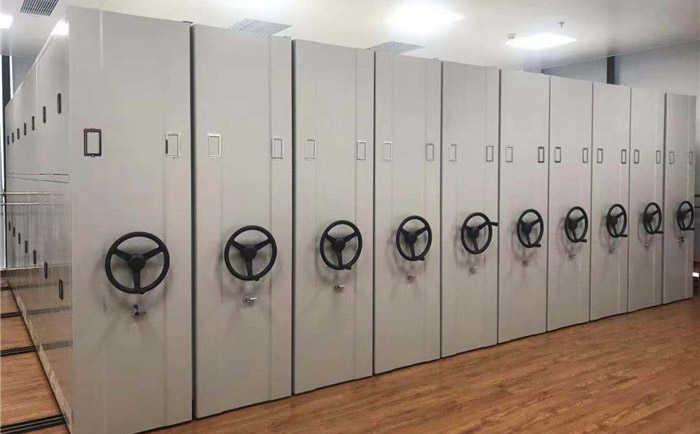 ļ{CD